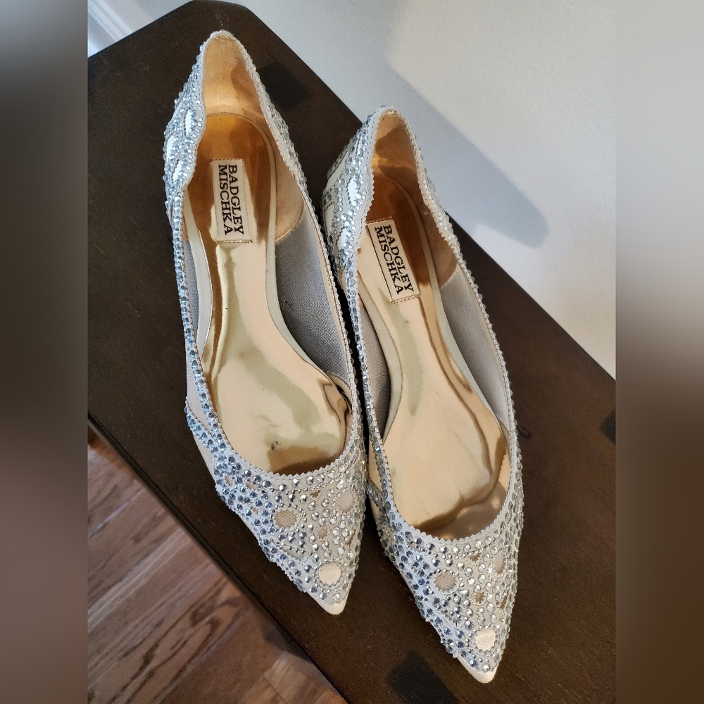 Bagley Mischka Silver And White With Crystal Bridal Formal Pointed Toe Flat